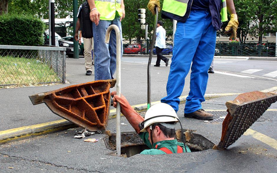 comment déboucher un évier Colombes